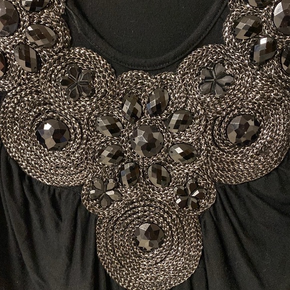 Lane Bryant 18/20 Black Sleeveless Top With Silver Embellishments - Picture 5 of 5